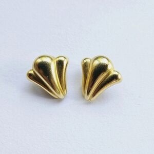 Vintage Gold Clip on Earrings